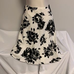 Talbots White Linen Skirt with Large Black Roses